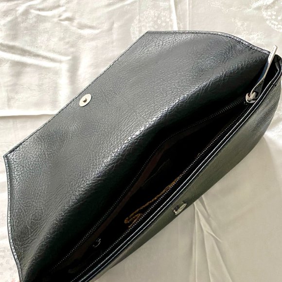 Matt and Nat Black Vegan Leather Clutch Bag - Picture 4 of 16